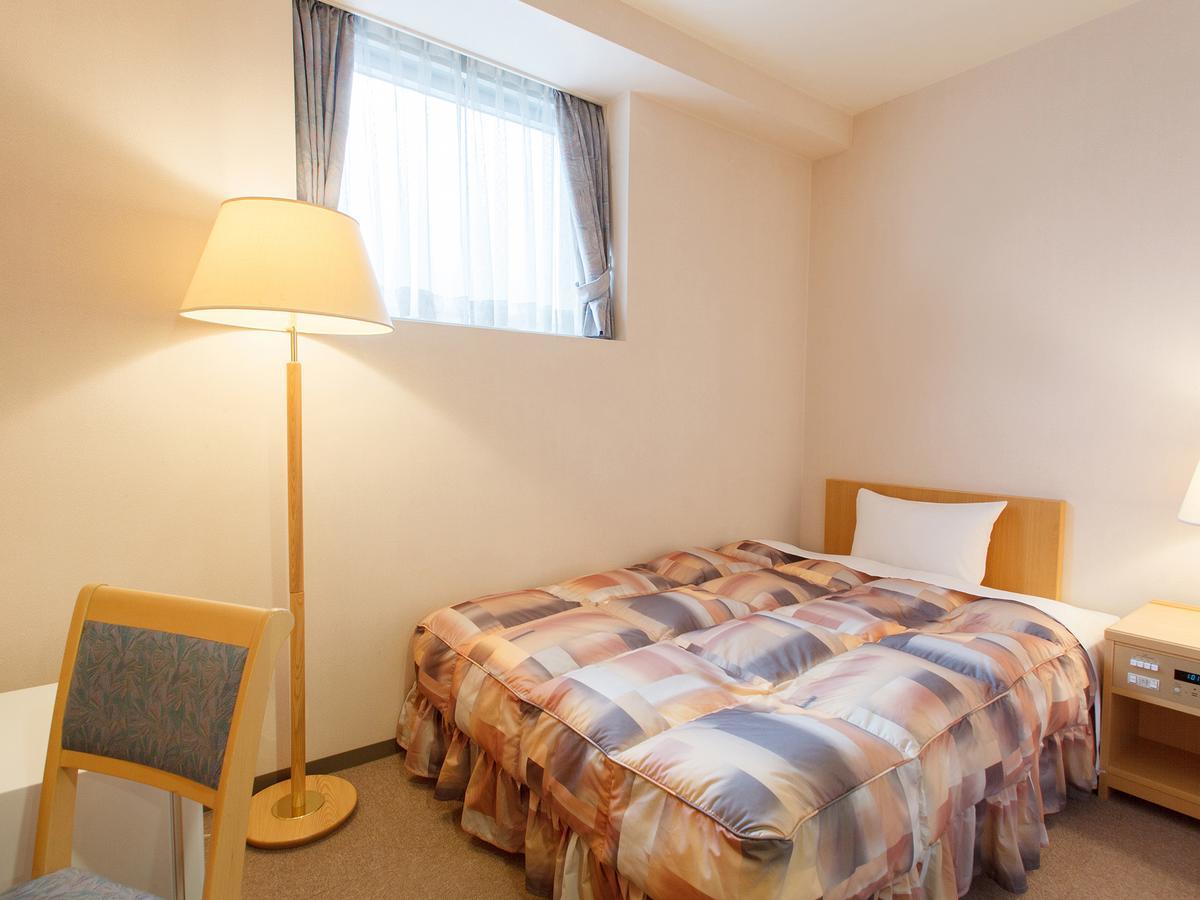 Osaka Academia Hotel Exterior photo
