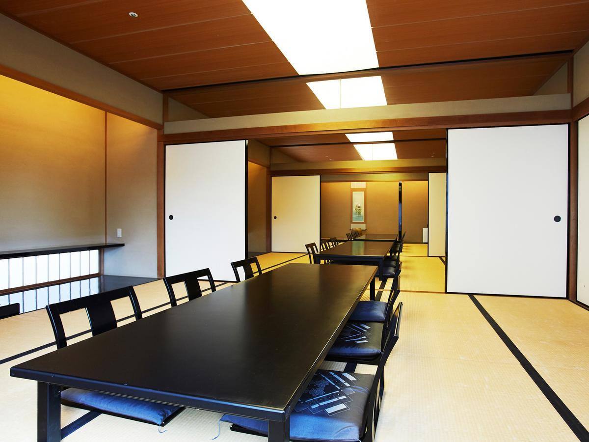 Osaka Academia Hotel Exterior photo