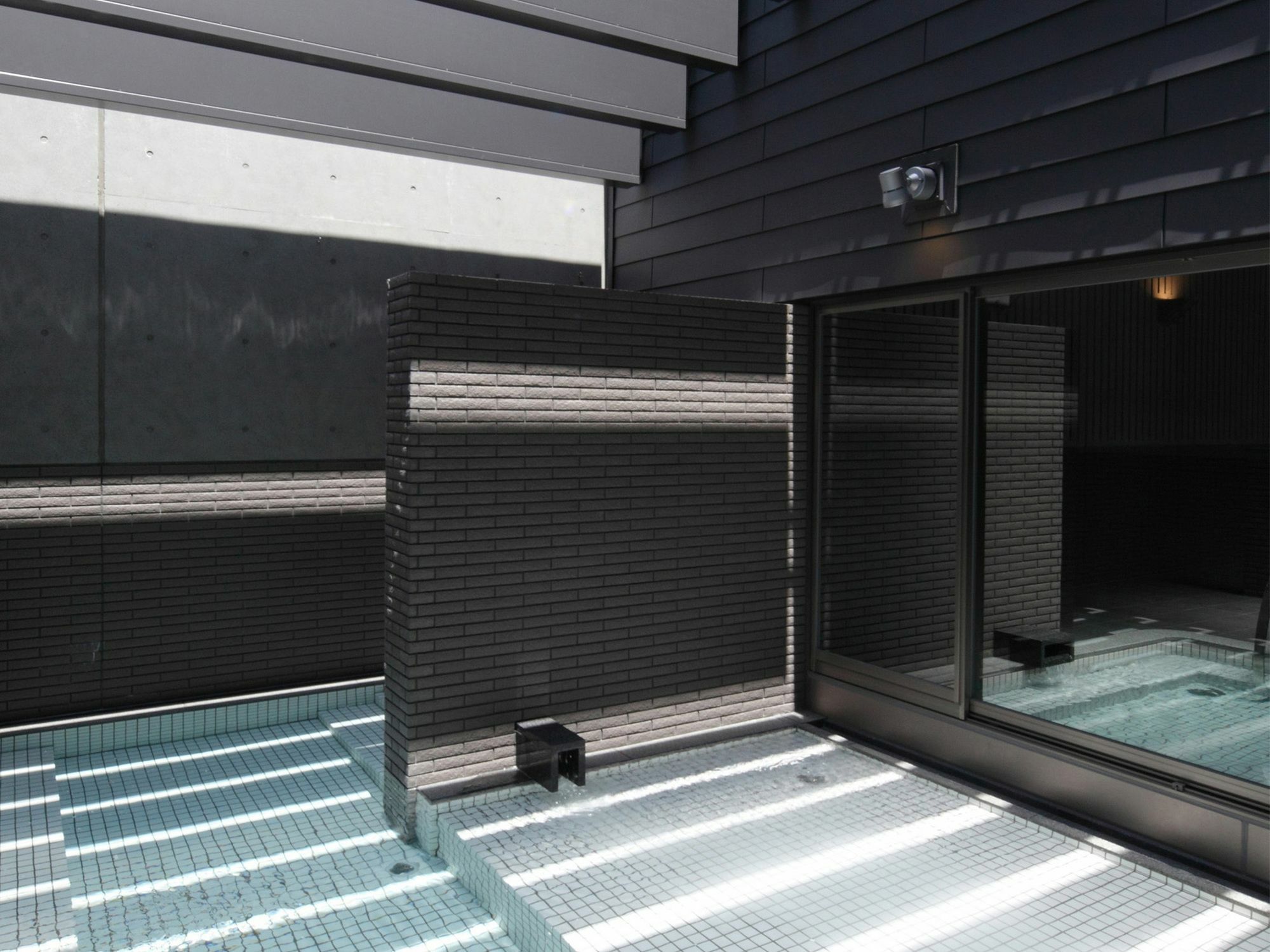 Osaka Academia Hotel Exterior photo